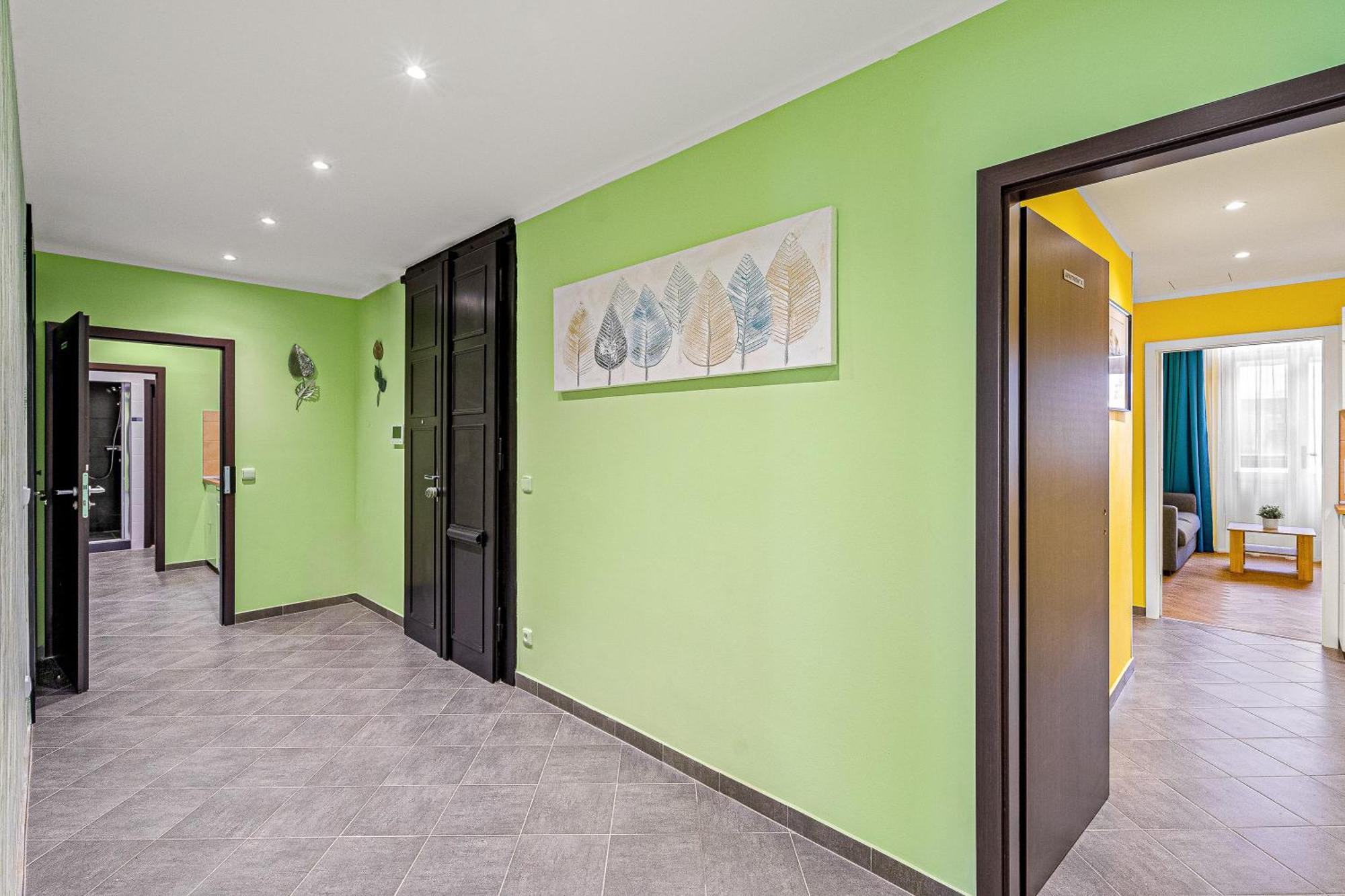 Oasis Apartments At Charles Square براغ المظهر الخارجي الصورة
